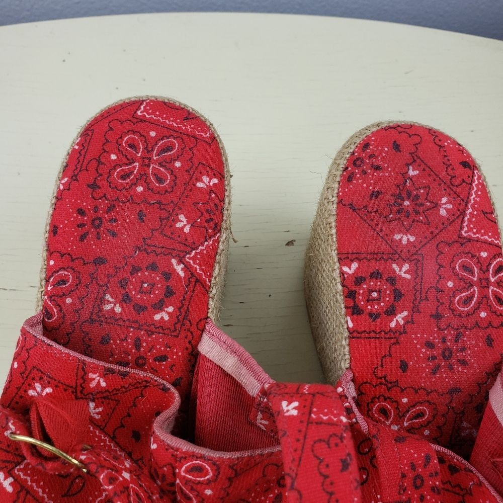 Women's Retro Rockabilly Handkerchief Red Banana Paisley Vintage Wedges Size 6B - Picture 7 of 12